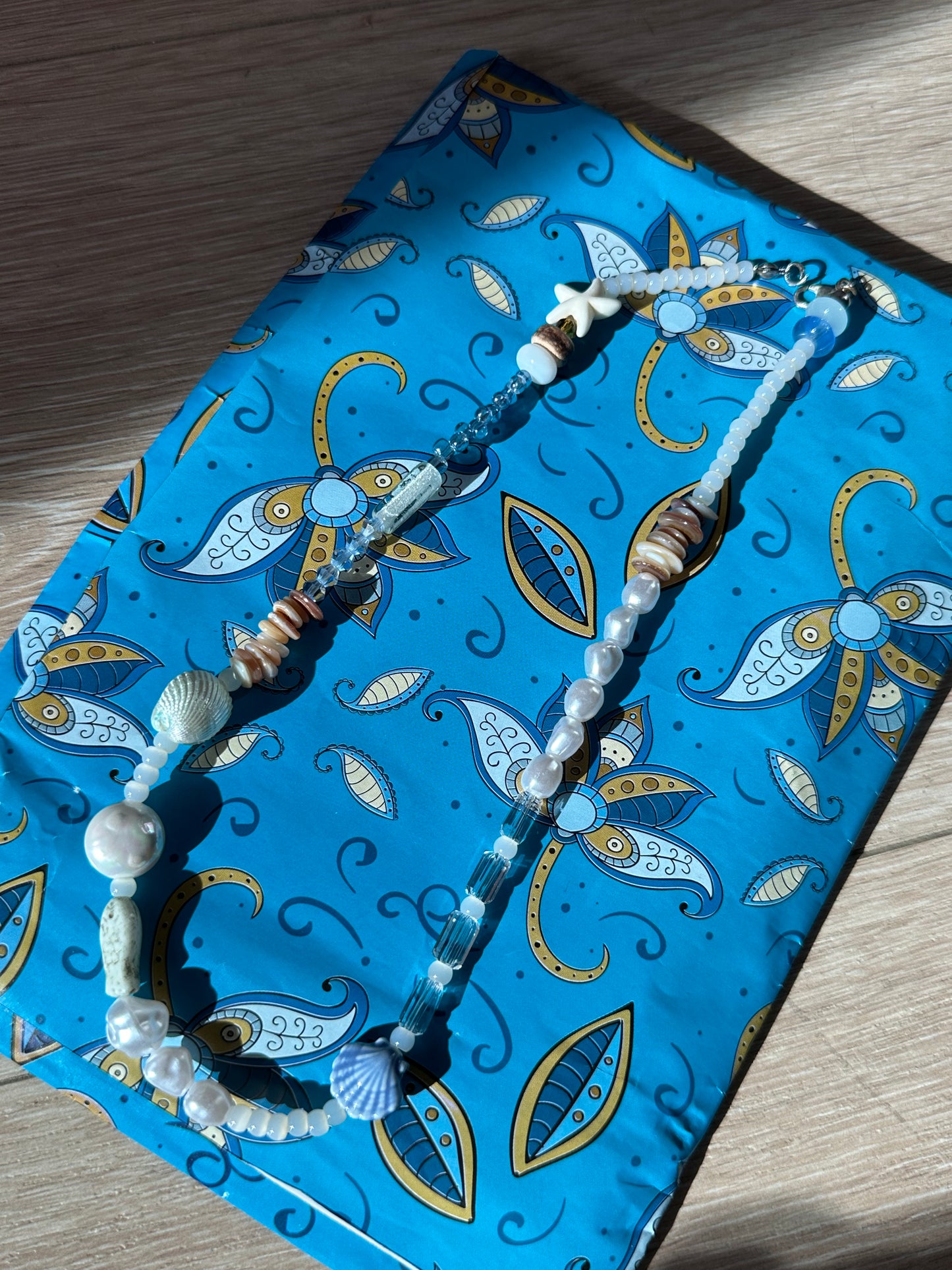 Caracola Pearl Shell Necklace.