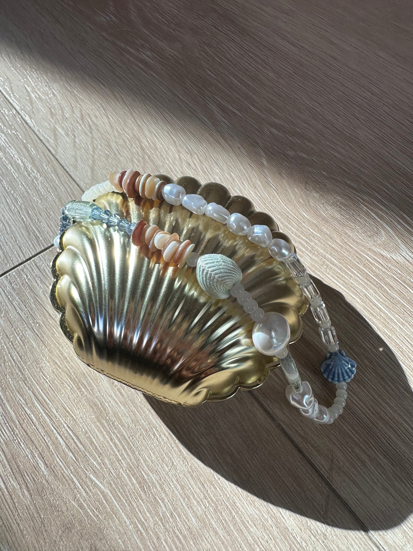 Caracola Pearl Shell Necklace.