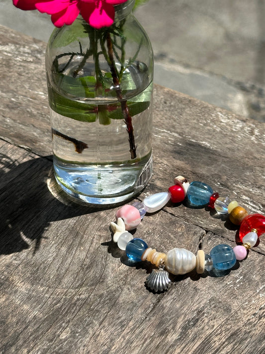 🌊 Seaglass Whisper Beaded Bracelet – Handmade Coastal Calm by Caracola